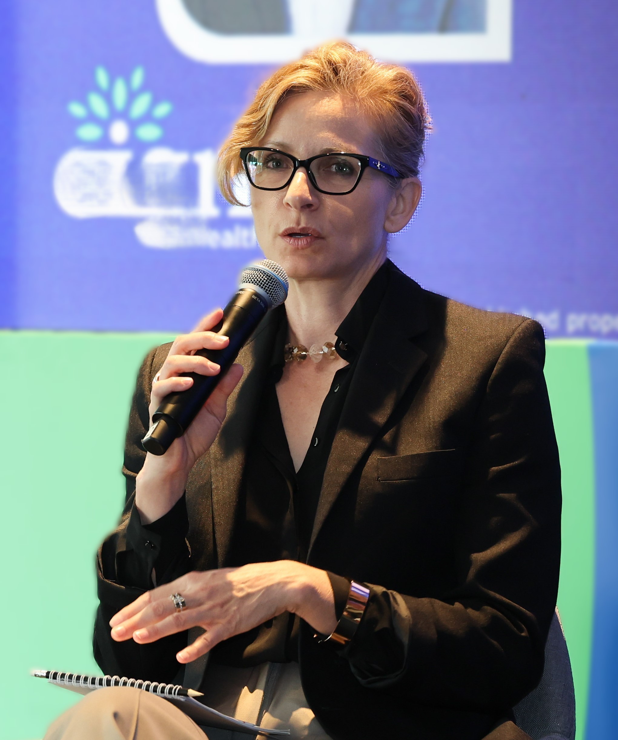 Dr. Louise Lambert